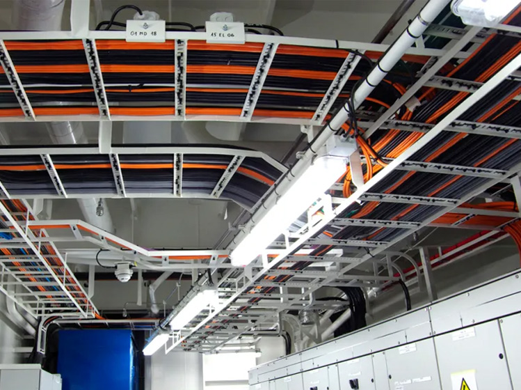 نصب استاندارد سینی کابل